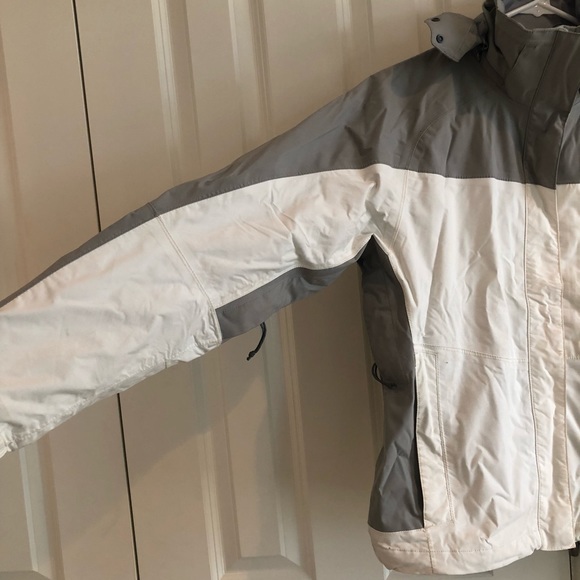 North Face Jacket, size XS - Picture 3 of 8